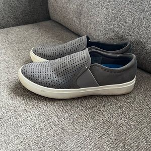 adidas Women’s Athletic Shoes Size 7.5